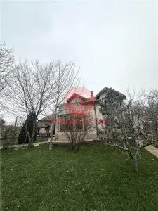 Casa Spatioasa cu Teren de 1000 mp | Poiana - foto 15