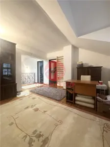 Casa Spatioasa cu Teren de 1000 mp | Poiana - foto 16