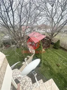 Casa Spatioasa cu Teren de 1000 mp | Poiana - foto 18