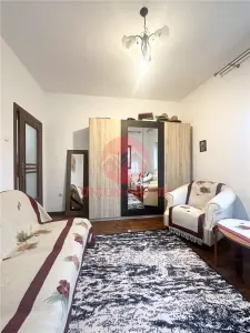 Casa Spatioasa cu Teren de 1000 mp | Poiana - foto 9