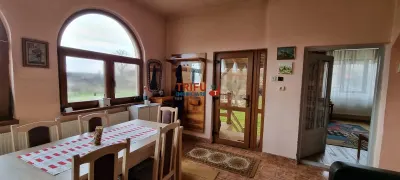 Casa S+P+Pod 4 camere 6283 mp teren comuna Ighiu - foto 6
