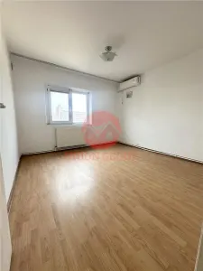 Apartament 4 Camere Decomandat, Etaj 2, Zona KM 4-5 - foto 16