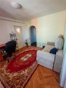 Apartament 2 camere Podu Ros - foto 2