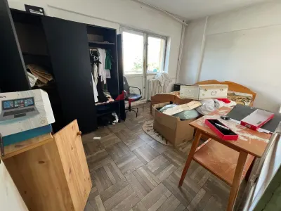 Vanzare apartament 3 camere 2 bai - bloc din 1986 - Iasi