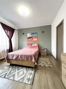 Liniste, Spatiu si Confort - Casa Mobilata si Utilata in Poiana - foto 6