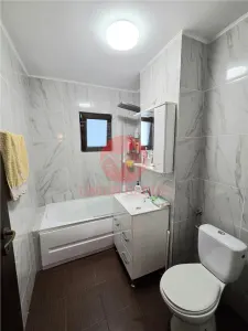 Apartament 3 Camere, Spatios, Parter, Zona Far - foto 15