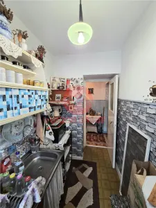 Apartament 3 Camere, Semidecomandat, Zona Piata Amzacea, Etaj 2 - foto 13