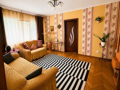 Vanzare apartament 3 camere - Podu Ros - etaj 2 - foto 5