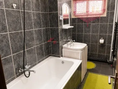 Vanzare apartament 3 camere - Podu Ros - etaj 2 - foto 8