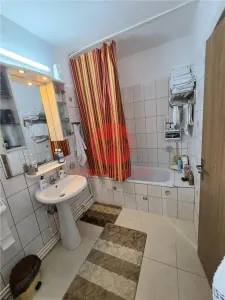 Casa Renovata, Teren 600 mp, 2 Intrari Separate, Navodari Zona Kaufland - foto 16