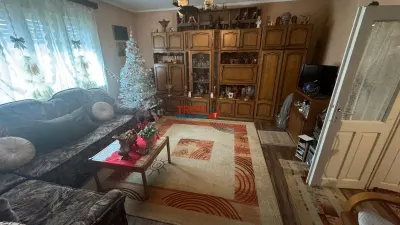 Casa cu utilitati si acces asfaltat Alba Iulia Centru - foto 2
