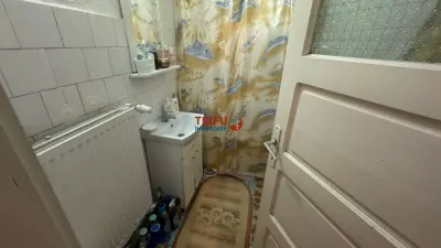 Casa cu utilitati si acces asfaltat Alba Iulia Centru - foto 7