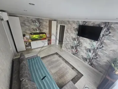 Apartament 3 Camere Renovat - Tatarasi - foto 2