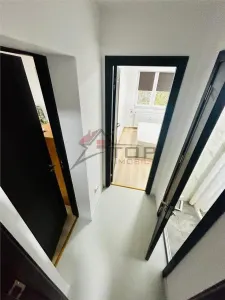 Podu Ros - Aleea Rozelor - 2 camere decomandat cu geam la baie, liber - foto 3