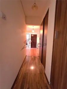 Frumoasa - Str. Neptun , 3 camere decomandat, liber - foto 2