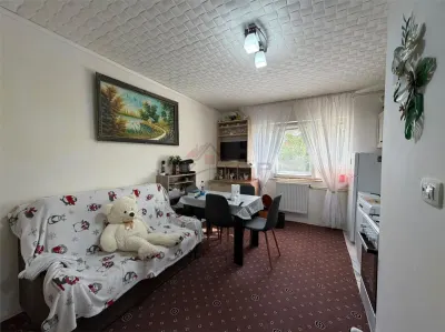 Camera de camin, Podu Ros - Piata Nicolina - foto 2