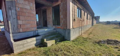 Casa noua semifinisata pe nivel 500 mp teren comuna Ighiu - foto 10