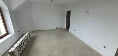 Casa semifinisata cu etaj 5 camere zona Schit pretabila pensiune - foto 16