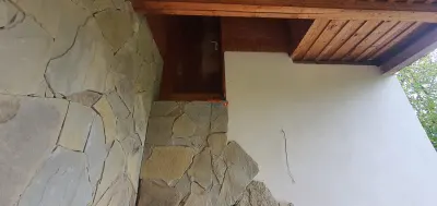 Casa semifinisata cu etaj 5 camere zona Schit pretabila pensiune - foto 18