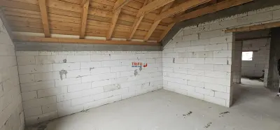 Casa de vanzare cu 438 mp teren in cartierul Orizont - foto 12