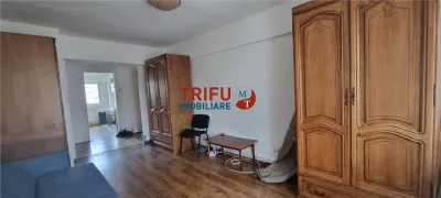 Apartament 3 camere de inchiriat zona Centru etaj intermediar - foto 2