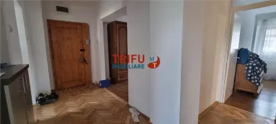 Apartament 3 camere de inchiriat zona Centru etaj intermediar - foto 19