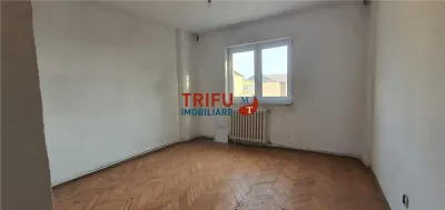 Apartament 3 camere de vanzare zona Liceul Sportiv - foto 4