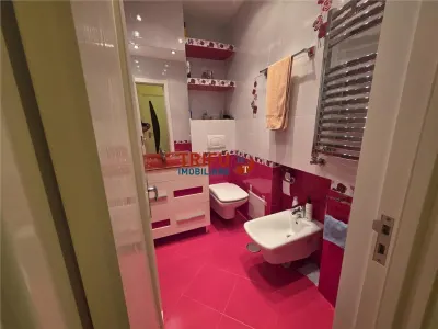 Apartament 3 camere de vanzare in centrul Orasului - foto 12