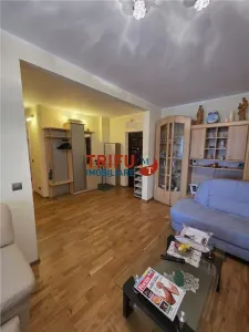 Apartament 3 camere de vanzare in centrul Orasului - foto 5