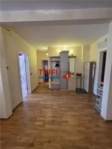 Apartament 3 camere de vanzare in centrul Orasului - foto 6