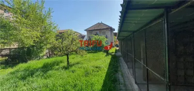 Casa cu 7 camere în Cetate - foto 1