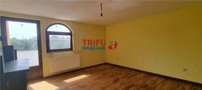 Casa 10 camere de inchiriat zona Centru cu piscina interioara - foto 24