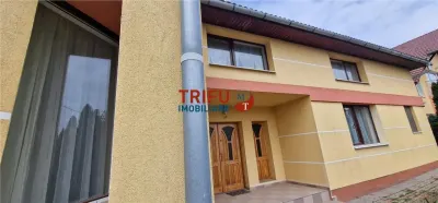 Casa de vanzare 6 camere zona Cetate - Alba Iulia