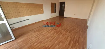 Apartament 3 camere de inchiriat  Cetate etaj 2 - foto 2