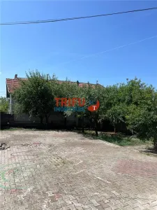 Casă de vânzare în cartierul Lipoveni - foto 4