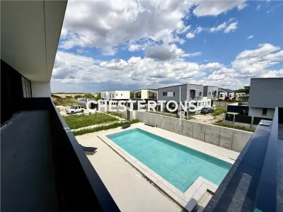 Casa de lux moderna cu 12 camere si piscina - Design minimalist inspirat din Miami | 1167 mp utili pe teren de 4000 mp - foto 2