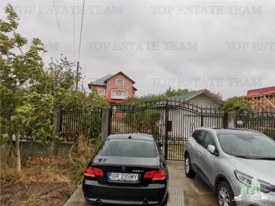Vila cu etaj in Adunatii Copaceni, p+1+ pod + garaj + anexe, 5 camere, teren 1000mp - Adunatii-Copaceni