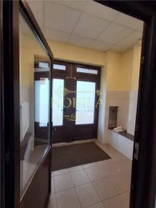 SPATIU COMERCIAL DE INCHIARIAT ZONA DE SUS ONESTI - foto 8