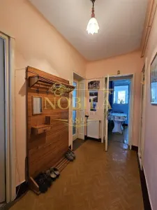 Apartament cu GRADINA SI ACOPERIS  MANSARDA DE VANZARE IN ONESTI ETJ 1 - foto 9