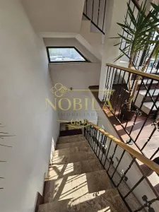 SPATIU DE INCHIRIAT IN ONESTI LANGA GARA, ZONA DE JOS - foto 3