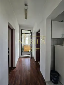 SPATIU DE INCHIRIAT IN ONESTI LANGA GARA, ZONA DE JOS - foto 10