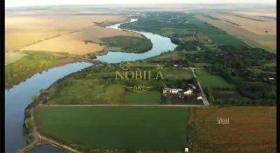 DOMENIU,13 HA TEREN(7,7 HA LUCIU DE APA,3 BALTI ,CABANE,PONTON,CAMPING RULOTE) - foto 4