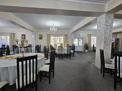 RESTAURANT + CASA P+E  LA PACHET  DE VANZARE ONESTI - foto 23