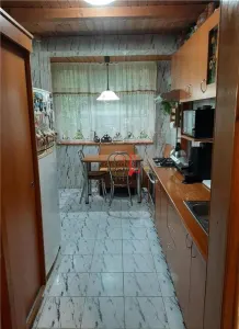 Apartament 4 cam transformat in 3 Piata Minis - Bucuresti