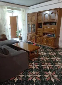 Apartament 4 cam transformat in 3 Piata Minis - foto 4