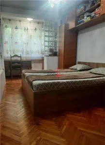 Apartament 4 cam transformat in 3 Piata Minis - foto 6