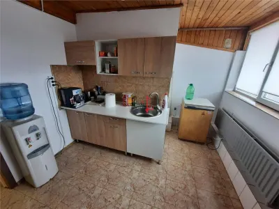 Garsoniera de 58 mp la etajul unei vile situata in sos Fundeni - foto 18