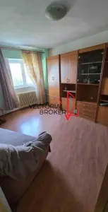 2 camere decomandate, et.5, bloc 1984, 54mp, Basarabia Costin Georgian - foto 2