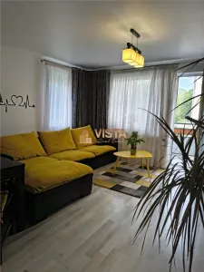 De vânzare apartament spațios și luminos în cartierul Tractorul, Brașov - foto 2