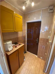 Garsoniera de vanzare in Sibiu - cu baie proprie, etaj intermediar, Vasile Aaron - foto 2